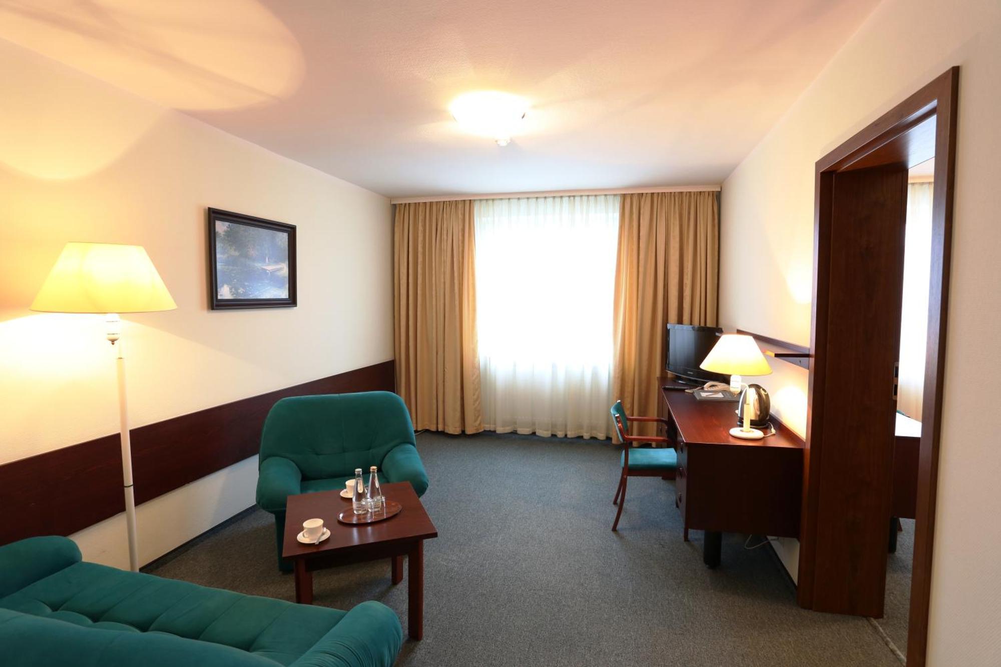 Hotel Ior 포즈난 객실 사진