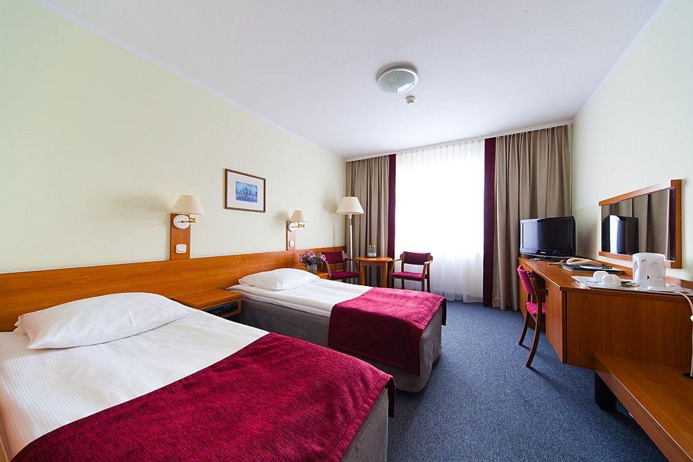 Hotel Ior 포즈난 외부 사진